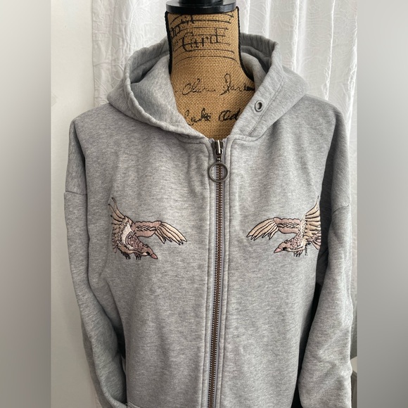 Golden by TNA Aritzia Embroidered French Terry Zip-Front Oversized Hoodie Size M - Picture 5 of 13